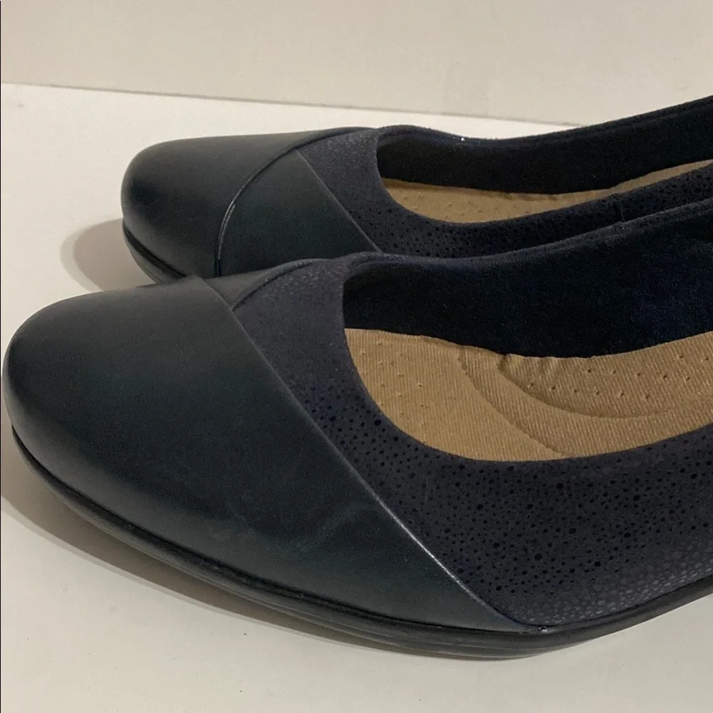 Clarks Elegant black Women's Heels Size 11 M